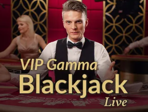 也没给点球！拉齐乌禁区内与费尔明接触后倒地，主裁示意没有犯规